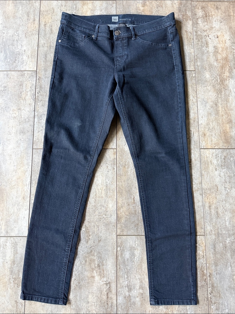 Womens Skinny Jeans in Dark Blue